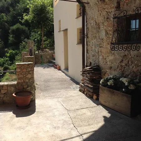 Lacrema Alojamento de Acomodação e Pequeno-almoço Finale Ligure