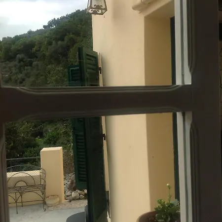 Alojamento de Acomodação e Pequeno-almoço Lacrema Finale Ligure