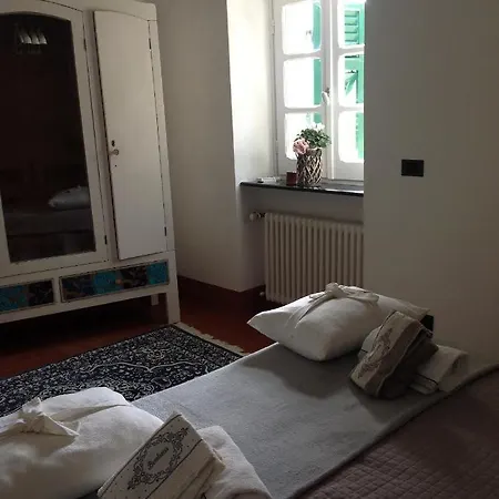 לינה וארוחת בוקר Lacrema 4*