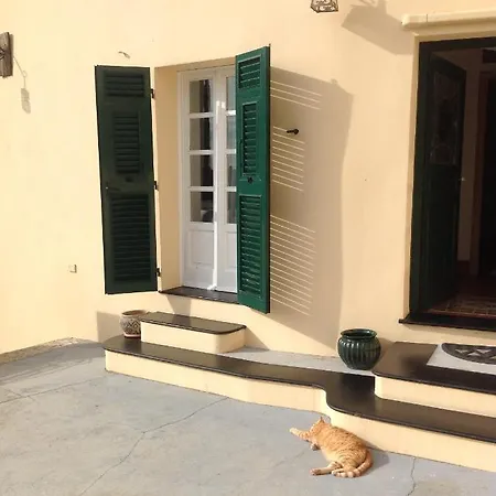Lacrema Bed & Breakfast *