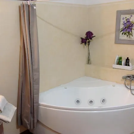 Lacrema לינה וארוחת בוקר